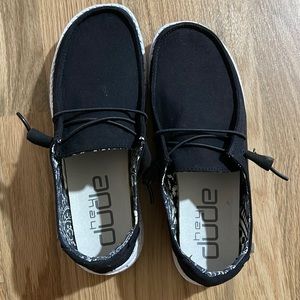 Hey dude shoes for women. Sneaker. Black. Size 7 (eu 38)